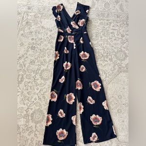Navy Floral Jumpsuit, Size Small, true to size! Worn once.